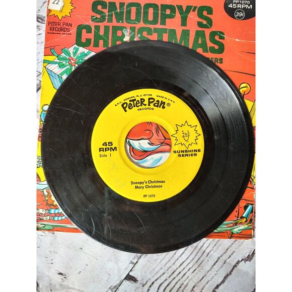 Vintage Snoopy's Christmas Peter Pan Pop Records Singers Orchestra 45RPM - Picture 4 of 5